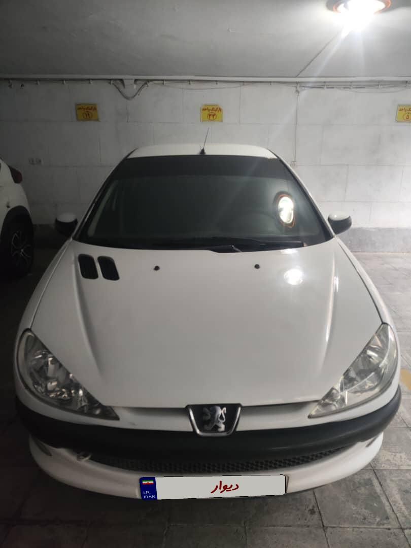 پژو ۲۰۶ صندوق دار v8 - 1394