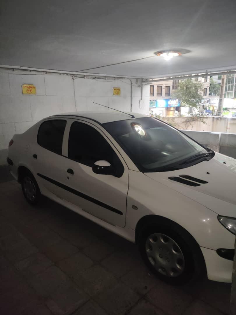 پژو ۲۰۶ صندوق دار v8 - 1394