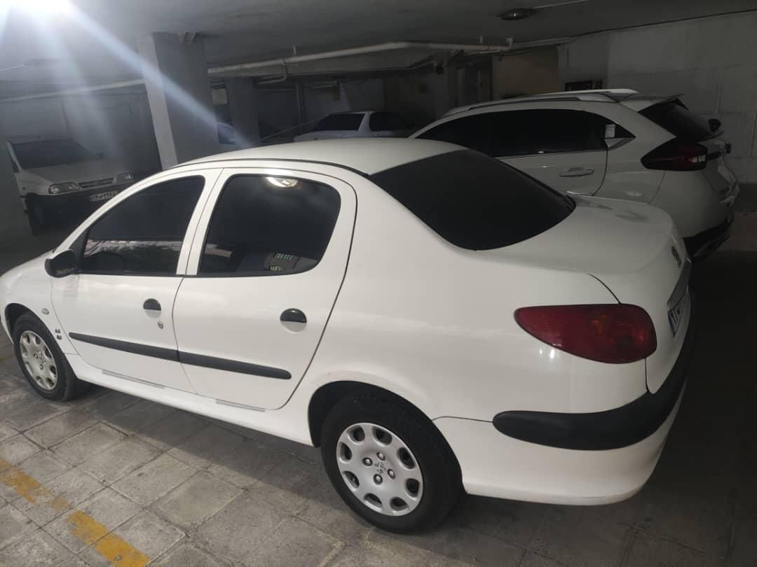 پژو ۲۰۶ صندوق دار v8 - 1394