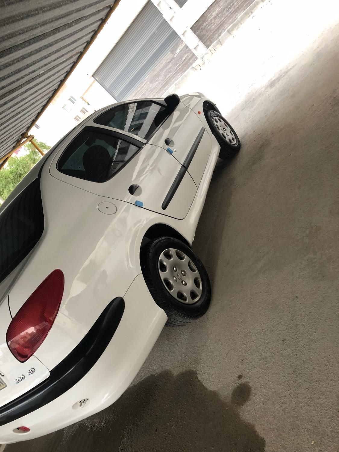 پژو ۲۰۶ صندوق دار v8 - 1390