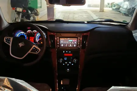 دنا پلاس توربو ۶ دنده EF7p - 1403