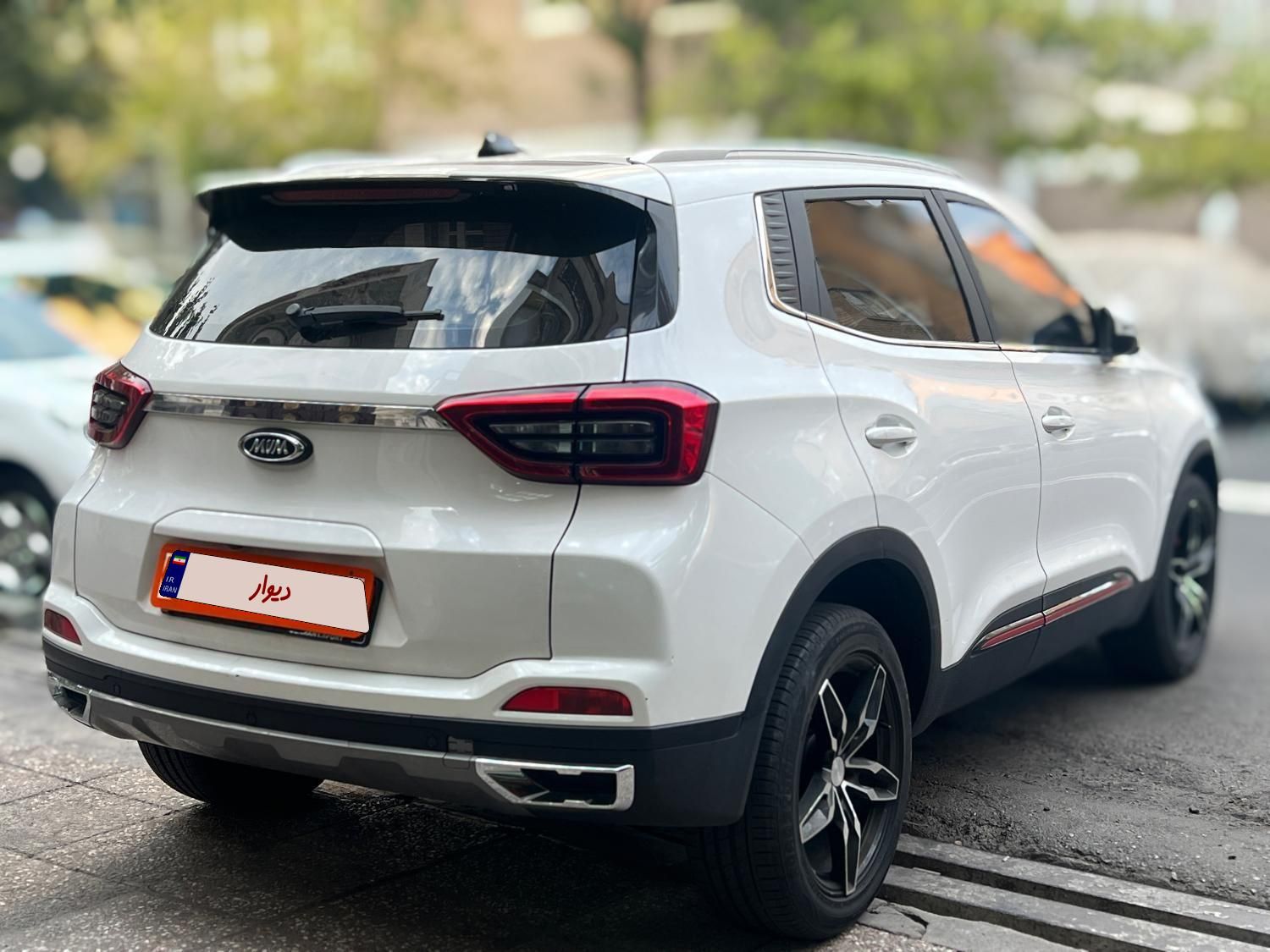 ام وی ام X55 پرو اکسلنت - 1402
