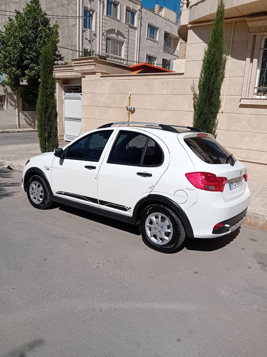 کوییک R دنده‌ای - 1403