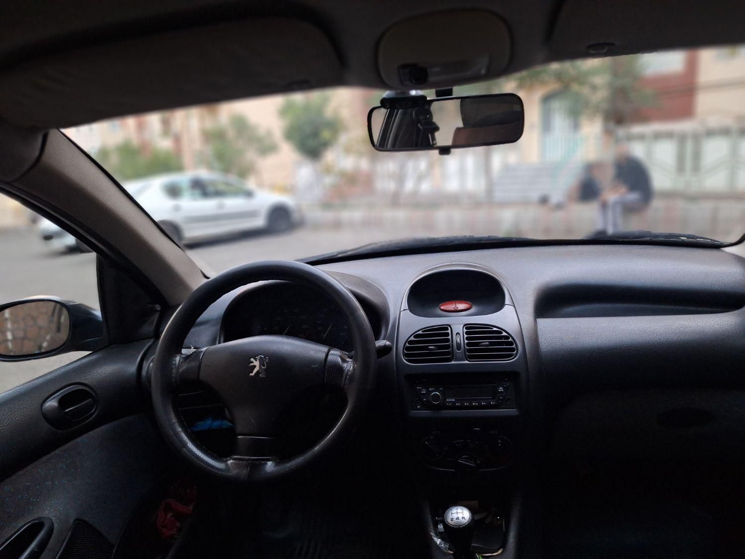 پژو ۲۰۶ صندوق دار v8 - 1386