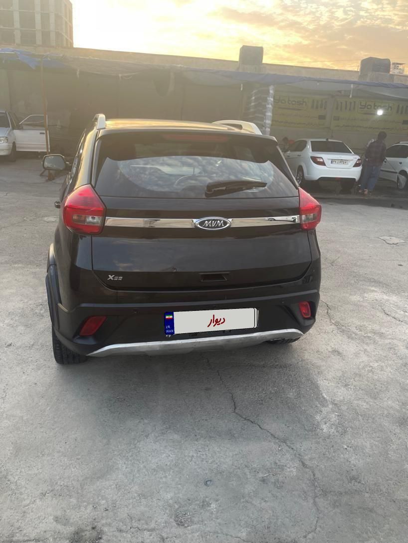 ام وی ام X22 دنده‌ای لاکچری - 1396