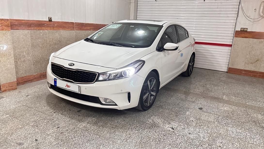 کیا سراتو 2.0 لیتر اتوماتیک GT لاین - 2017