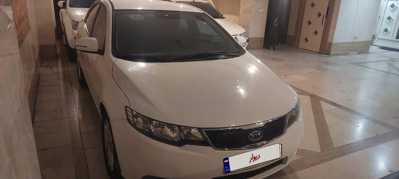 کیا سراتو 2.0 لیتر اتوماتیک GT لاین - 2016