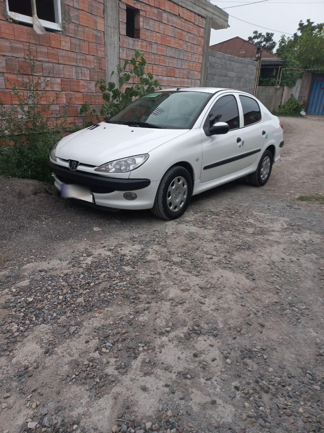 پژو ۲۰۶ صندوق دار v8 - 1396