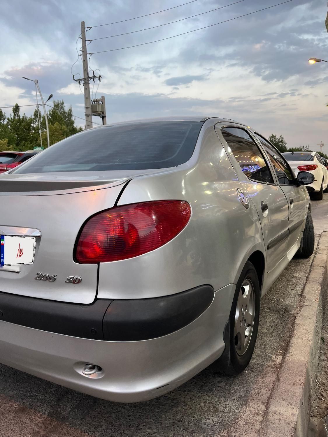 پژو ۲۰۶ صندوق دار v8 - 1388