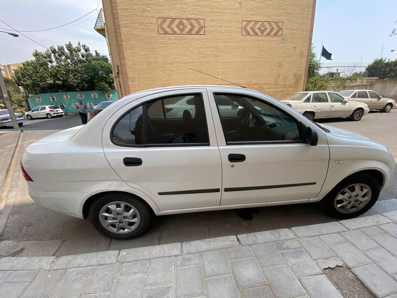 تیبا صندوق دار SX - 1400