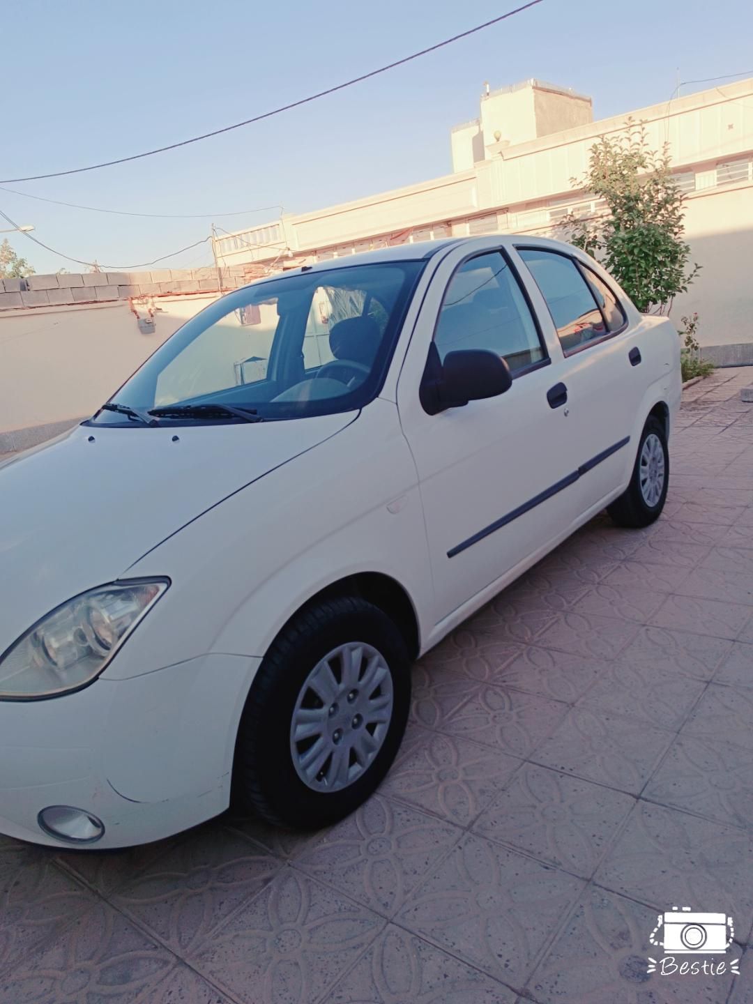 تیبا صندوق دار SX - 1400