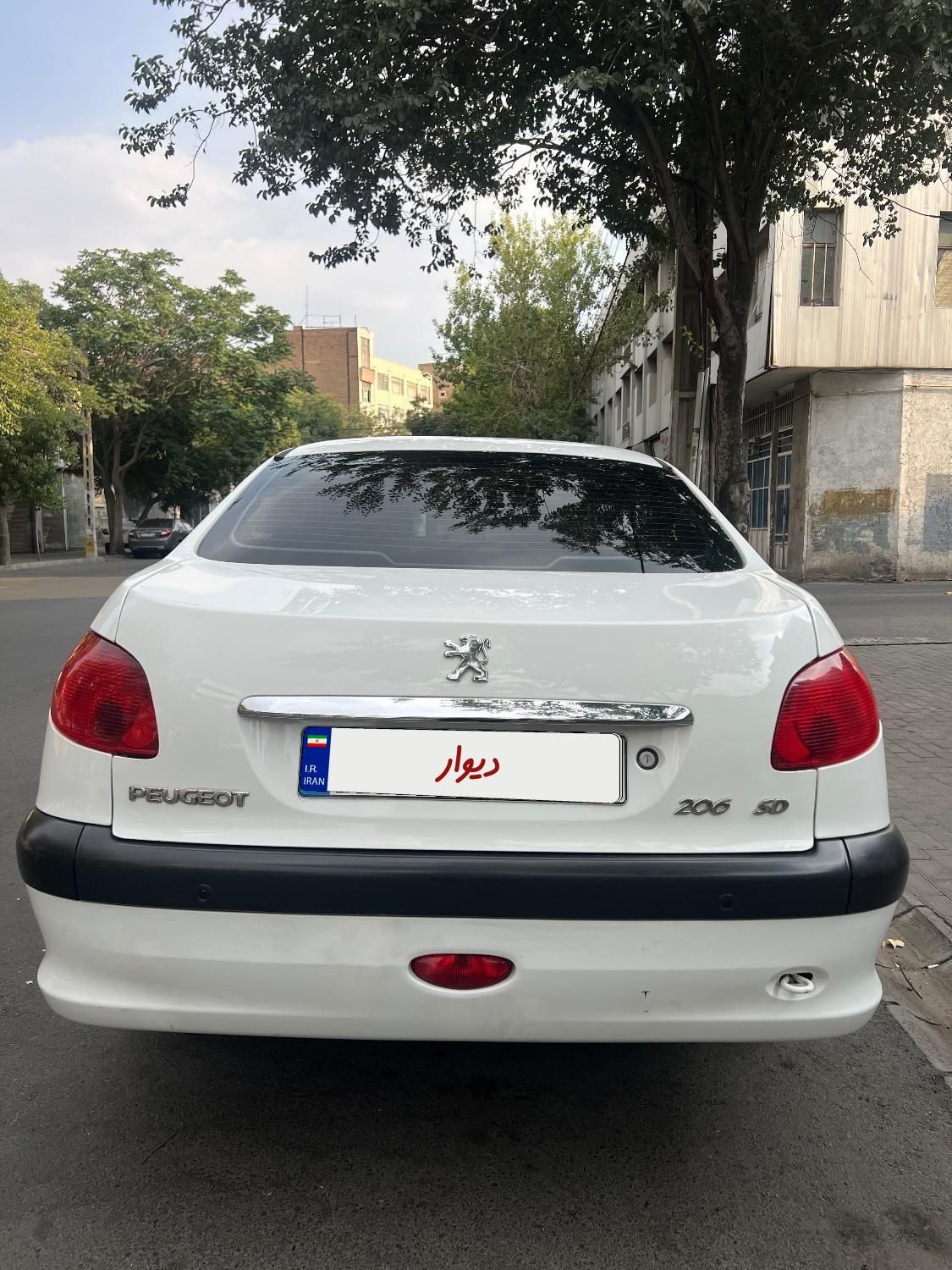 پژو ۲۰۶ صندوق دار v8 - 1394