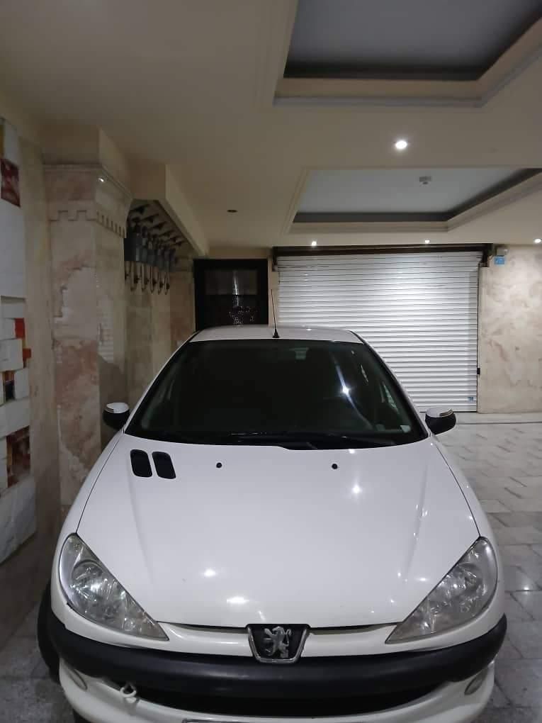 پژو ۲۰۶ صندوق دار v8 - 1395