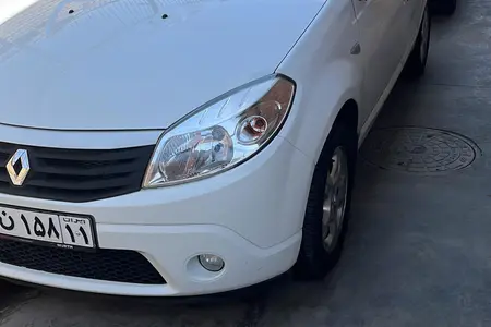 رنو ساندرو اتوماتیک - 1395