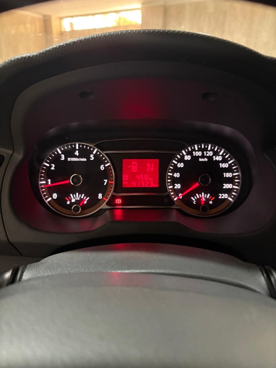جک J4 اتوماتیک ساده - 1401
