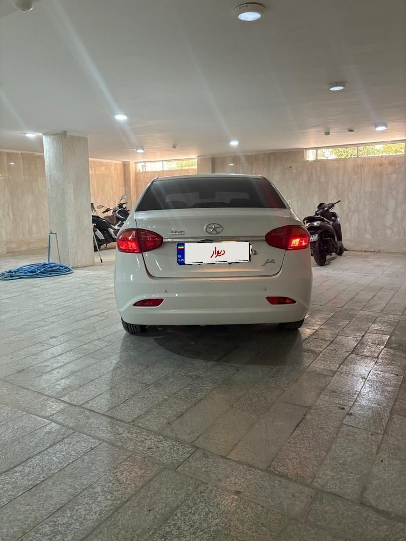 جک J4 اتوماتیک ساده - 1401