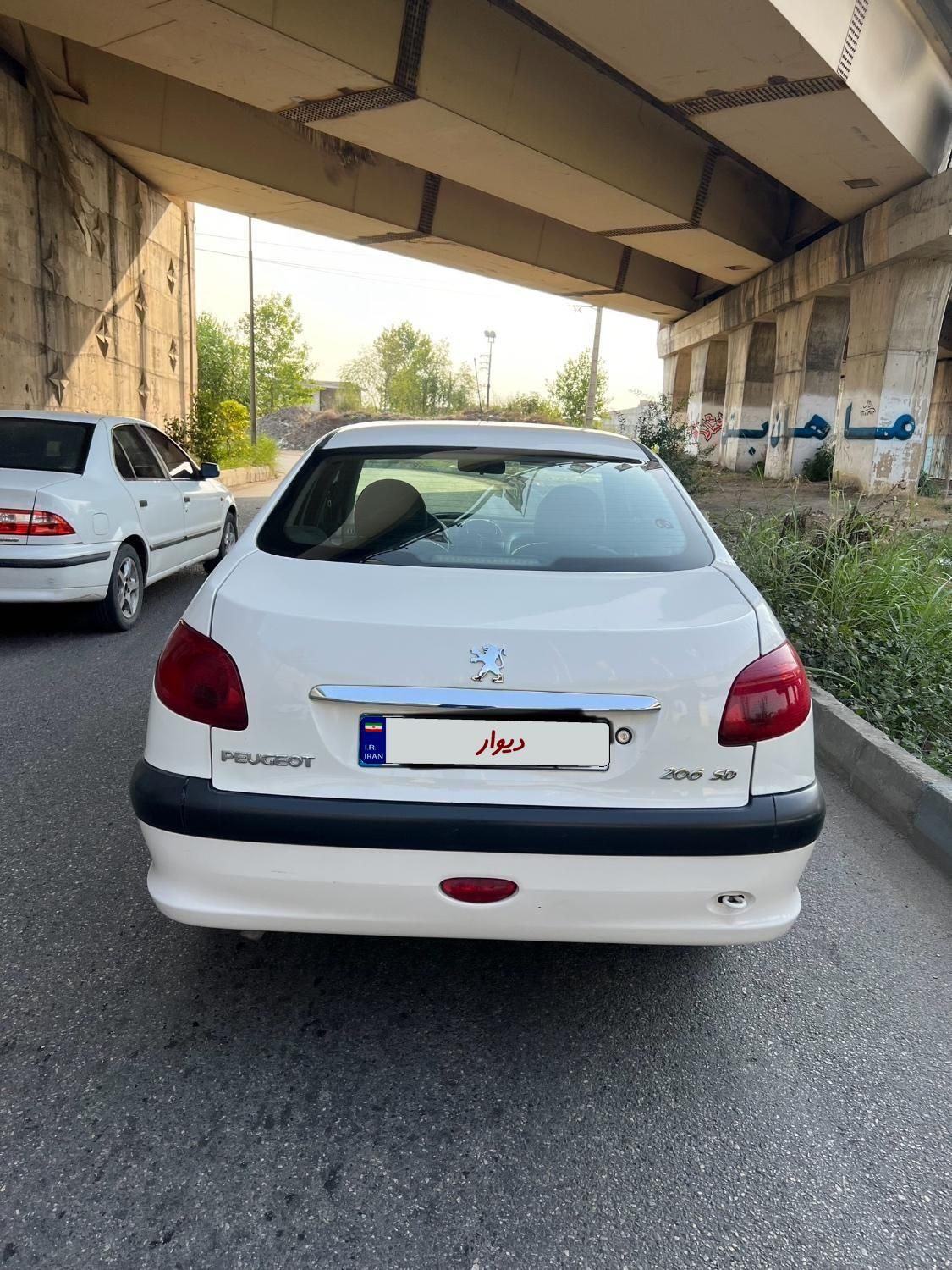 پژو ۲۰۶ صندوق دار v8 - 1396