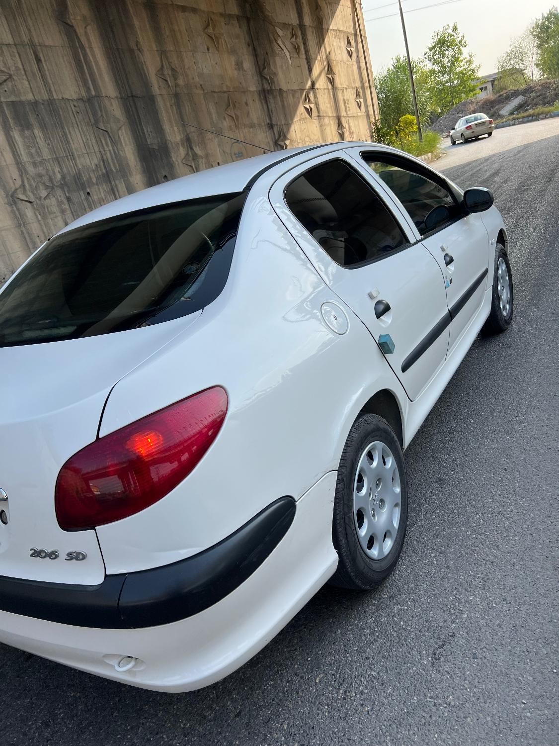 پژو ۲۰۶ صندوق دار v8 - 1396