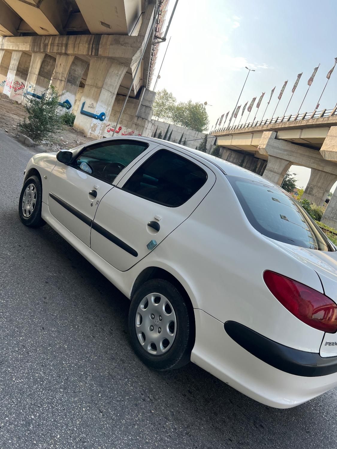 پژو ۲۰۶ صندوق دار v8 - 1396