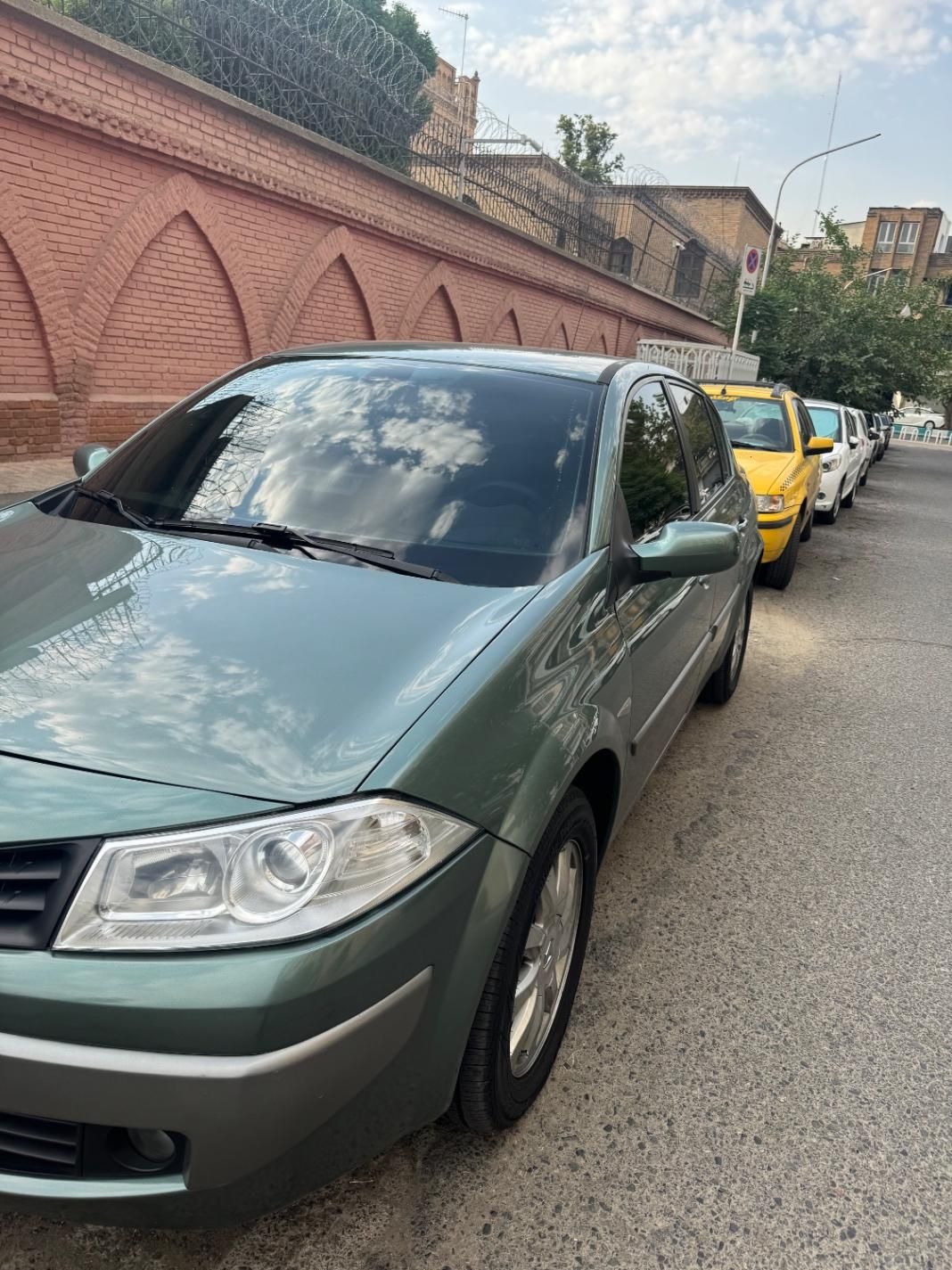 رنو مگان پارس خودرو 2000 - 1389