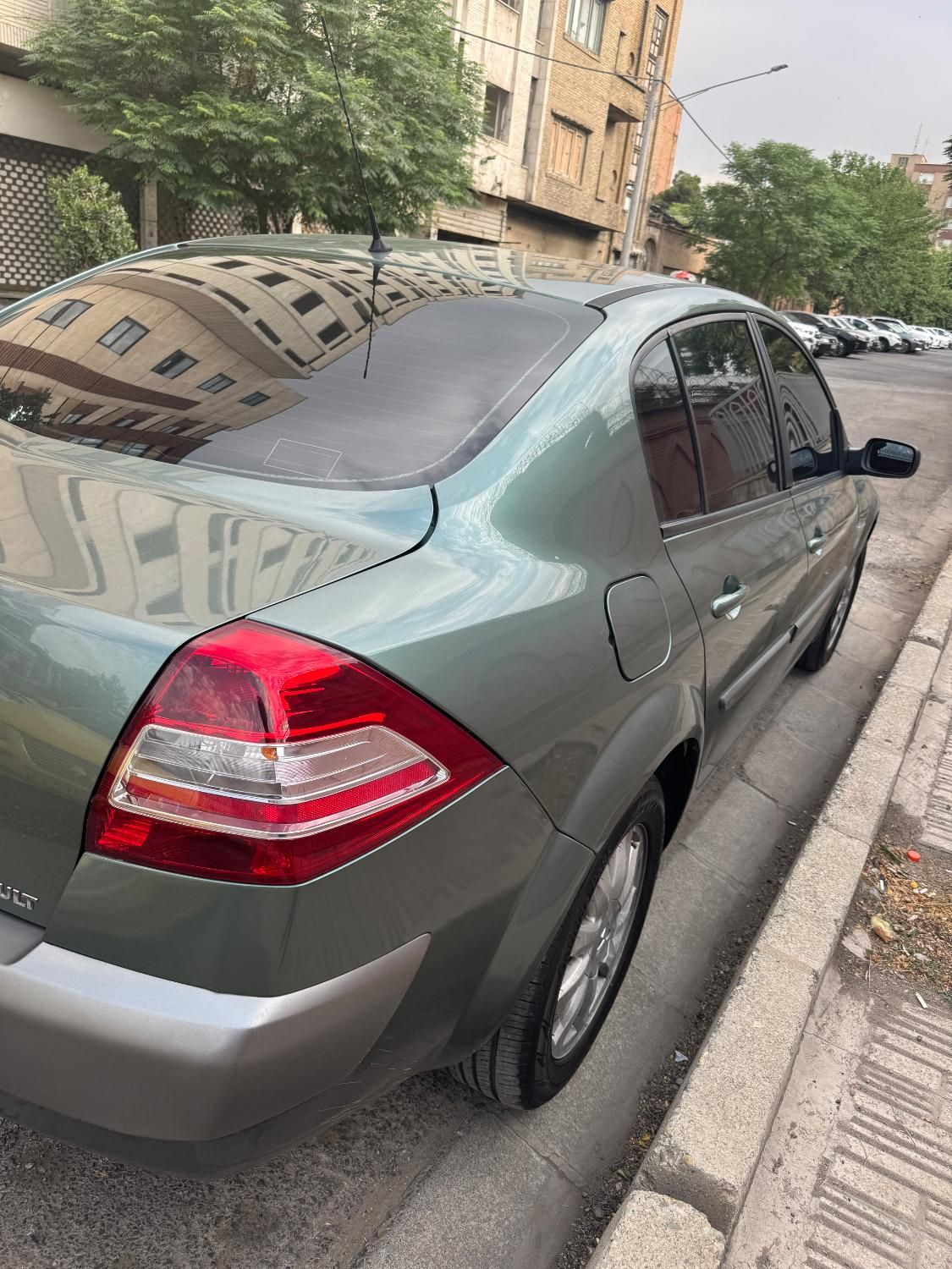 رنو مگان پارس خودرو 2000 - 1389