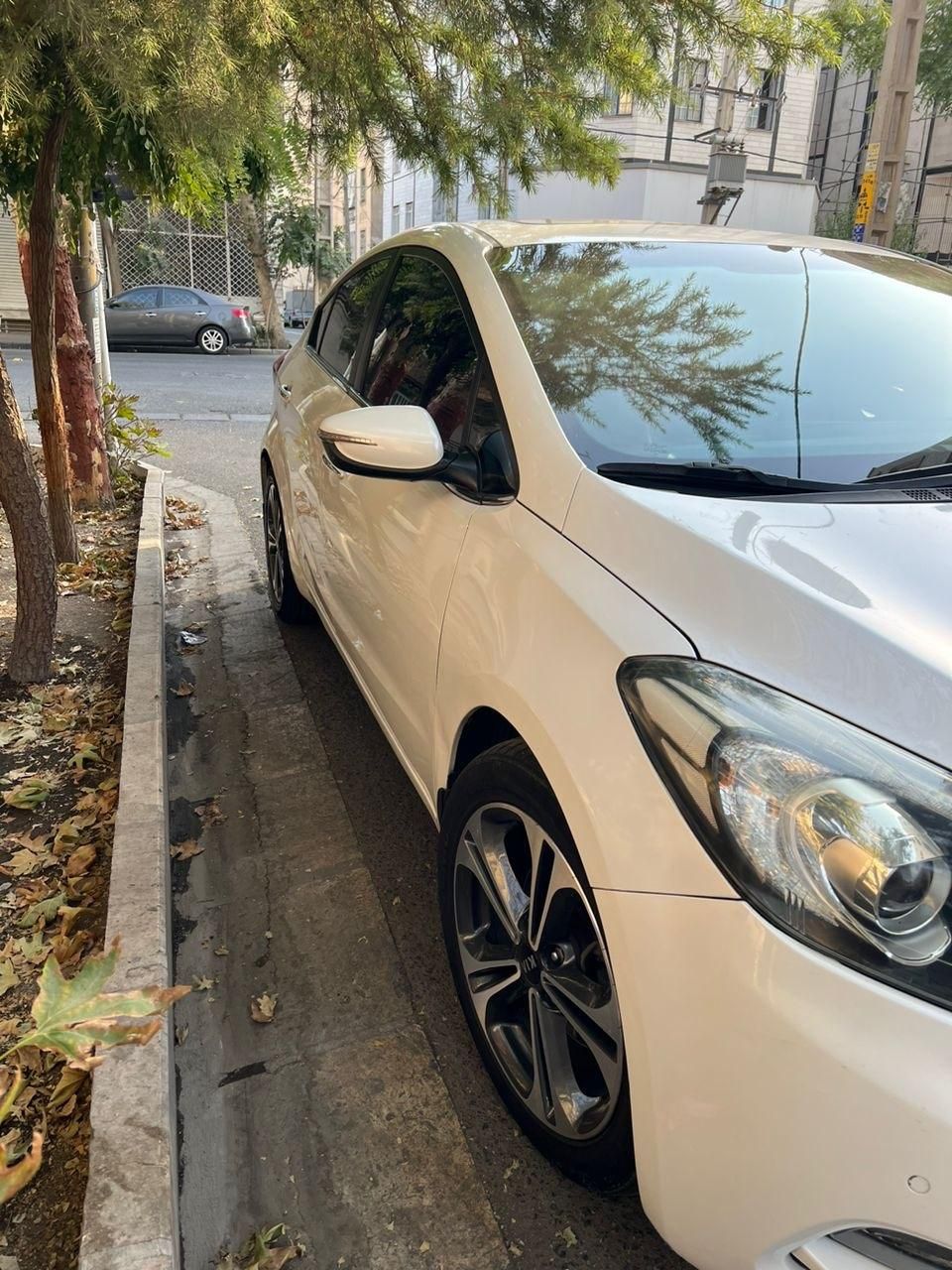 کیا سراتو 2.0 لیتر اتوماتیک GT لاین - 2014