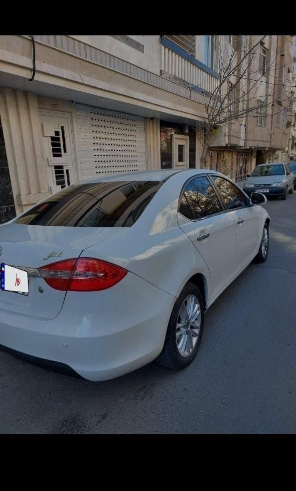 جک J5 اتوماتیک - 1396