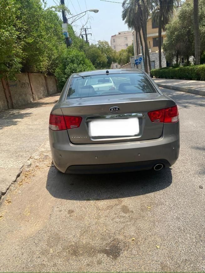 کیا سراتو 2.0 لیتر اتوماتیک GT لاین - 2010