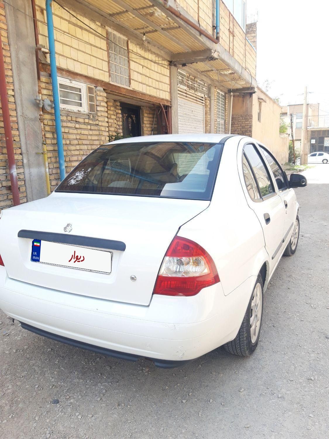 تیبا صندوق دار SX - 1400