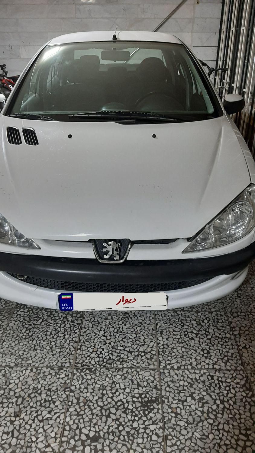 پژو ۲۰۶ صندوق دار v8 - 1396