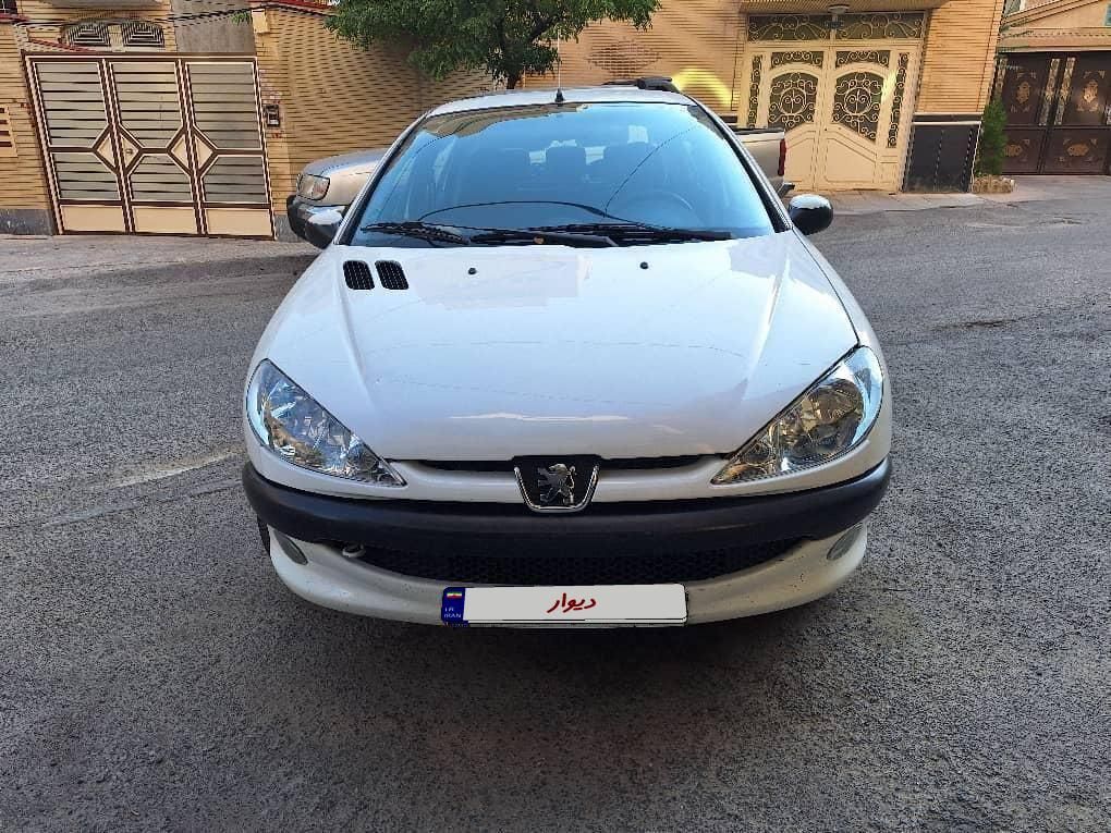 پژو ۲۰۶ صندوق دار v8 - 1389