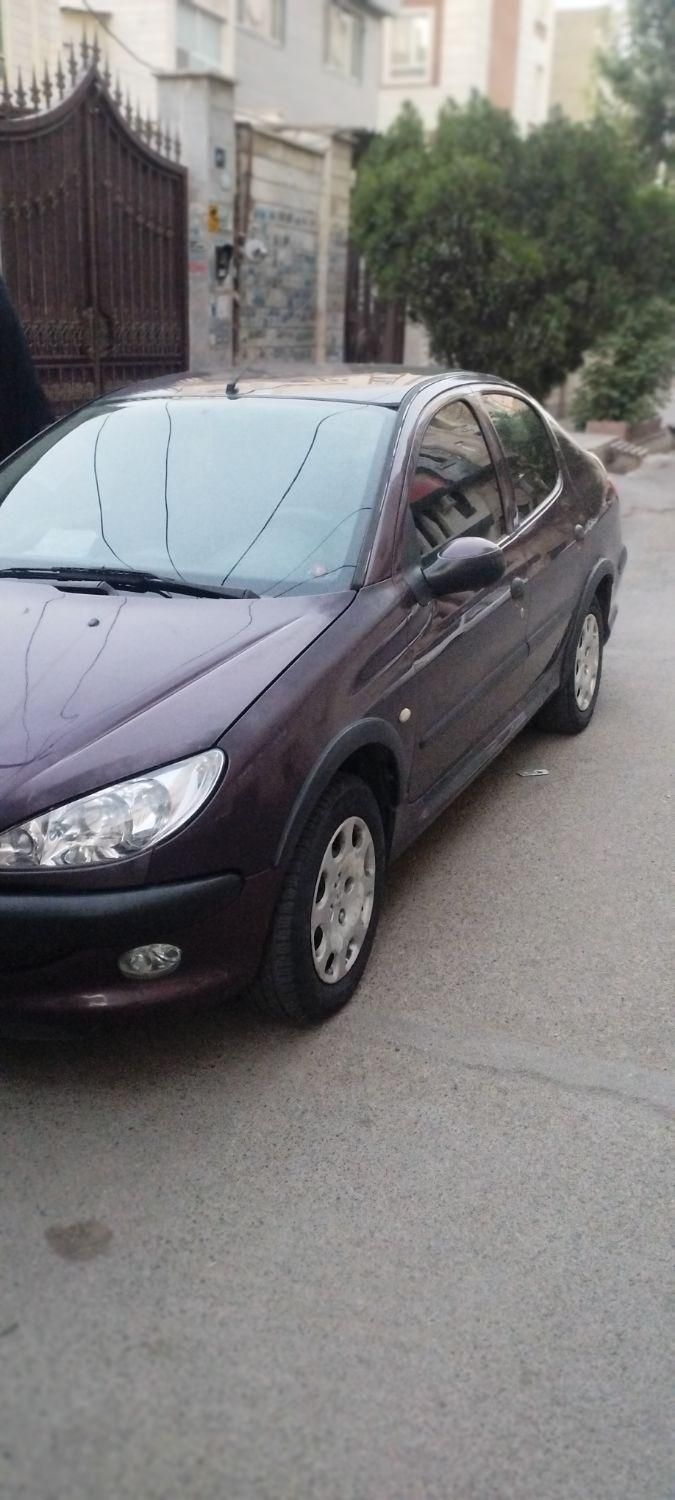 پژو ۲۰۶ صندوق دار v8 - 1394