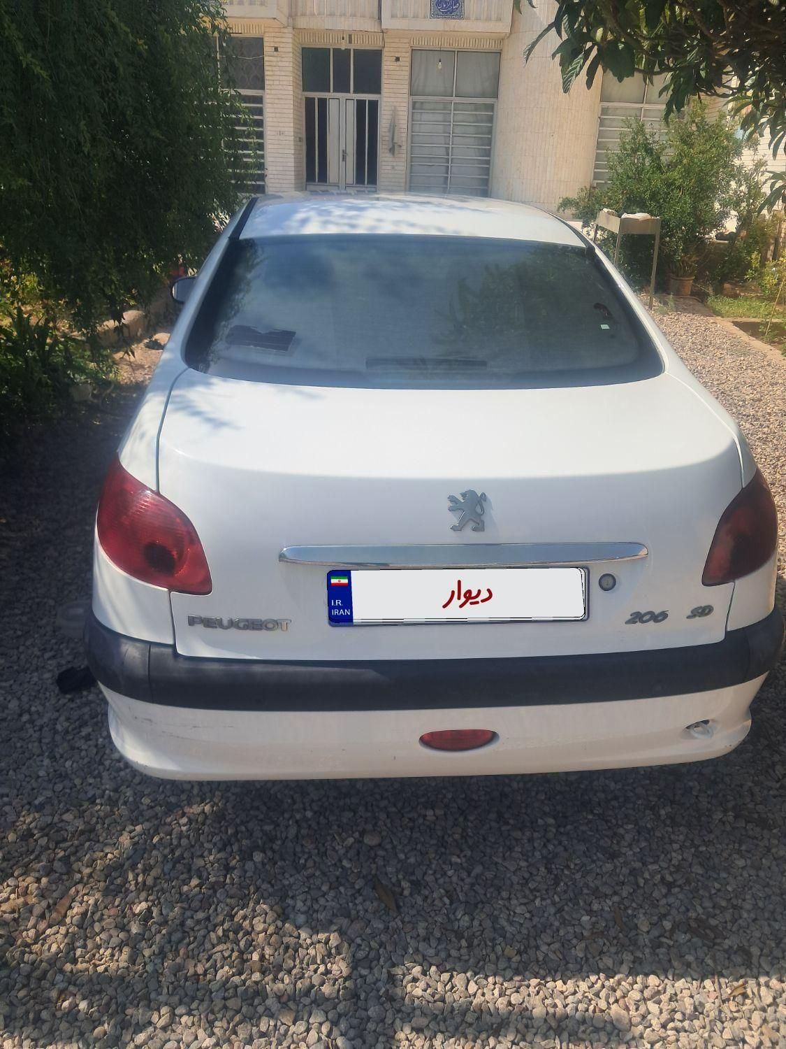 پژو ۲۰۶ صندوق دار v8 - 1394