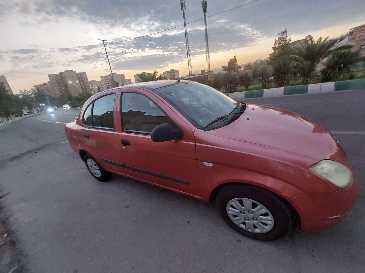 تیبا صندوق دار SX - 1392