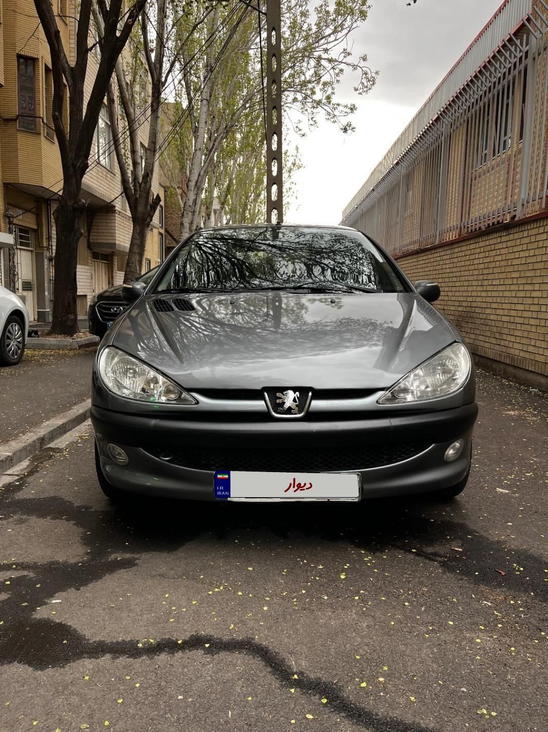 پژو ۲۰۶ صندوق دار v8 - 1394