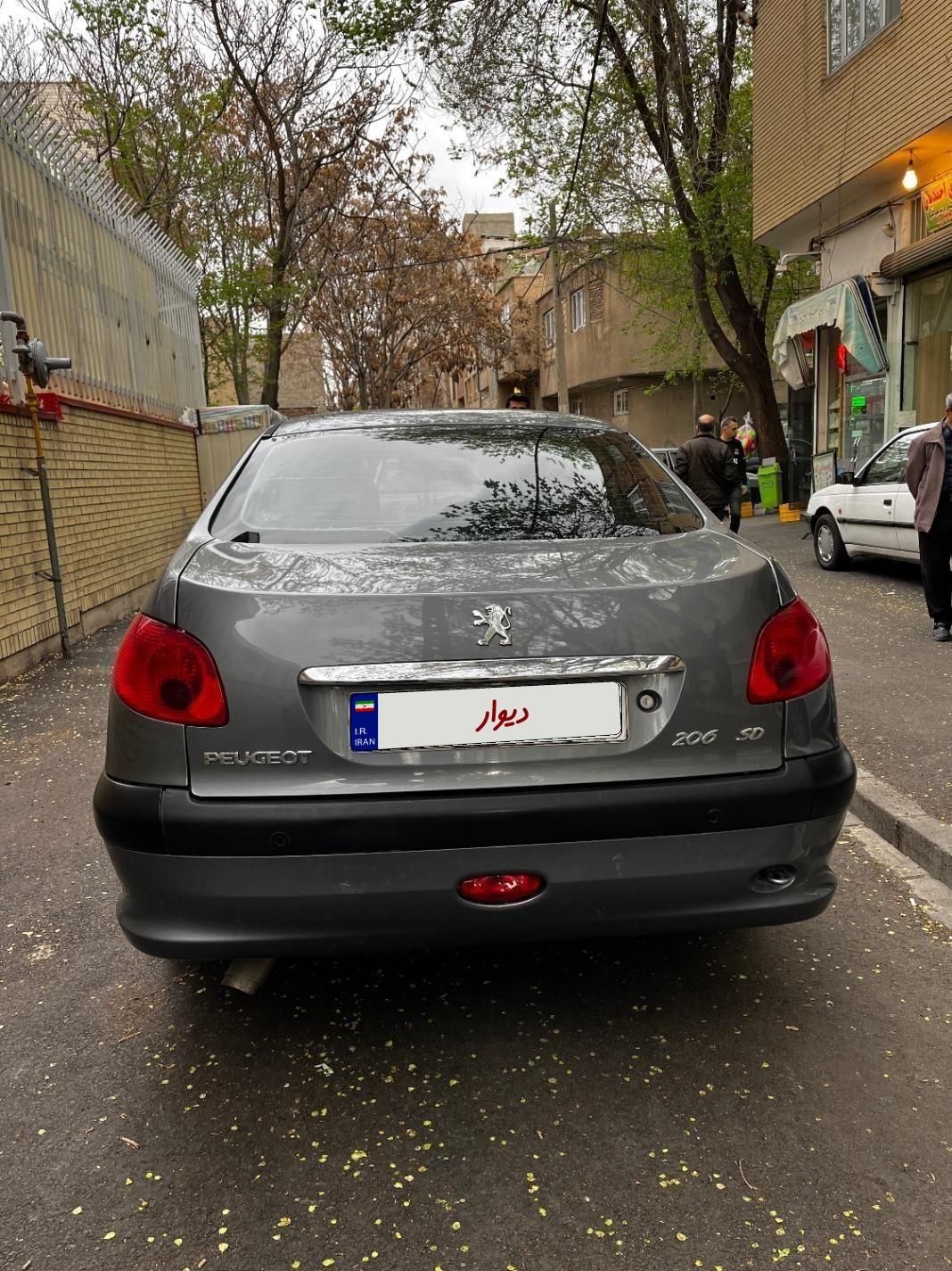 پژو ۲۰۶ صندوق دار v8 - 1394