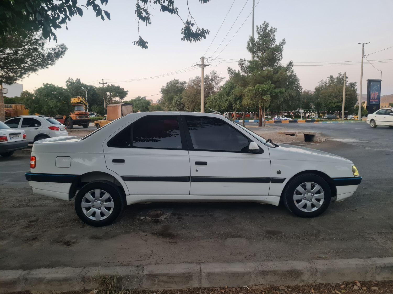 پژو 405 SLX بنزینی TU5 - 1395