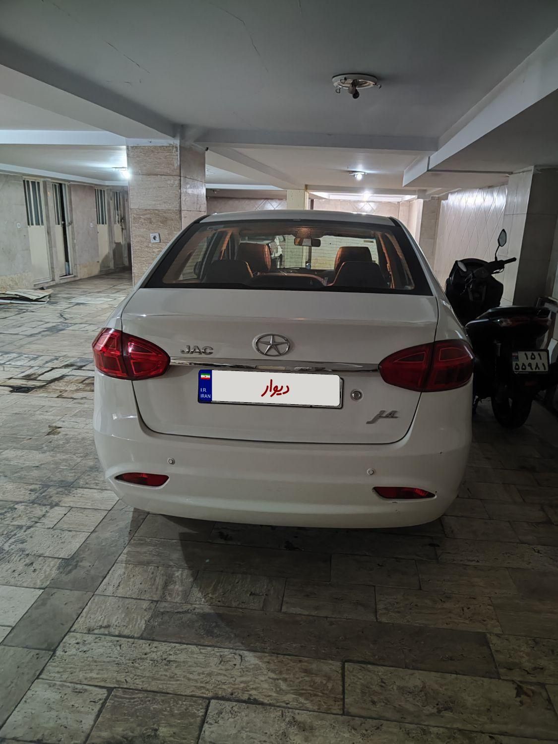 جک J4 اتوماتیک ساده - 1403