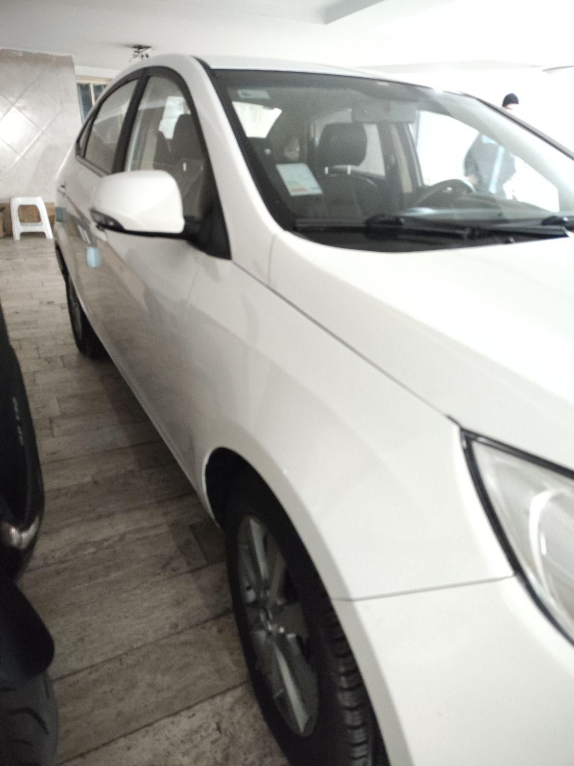 جک J4 اتوماتیک ساده - 1403