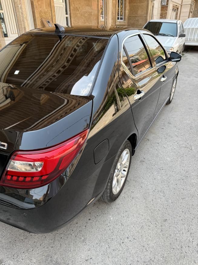 دنا پلاس توربو اتوماتیک - 1402