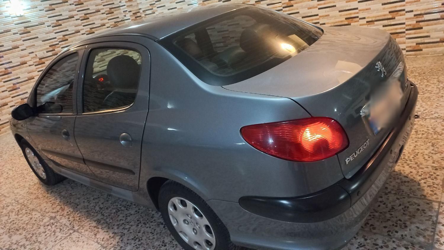 پژو ۲۰۶ صندوق دار v8 - 1398