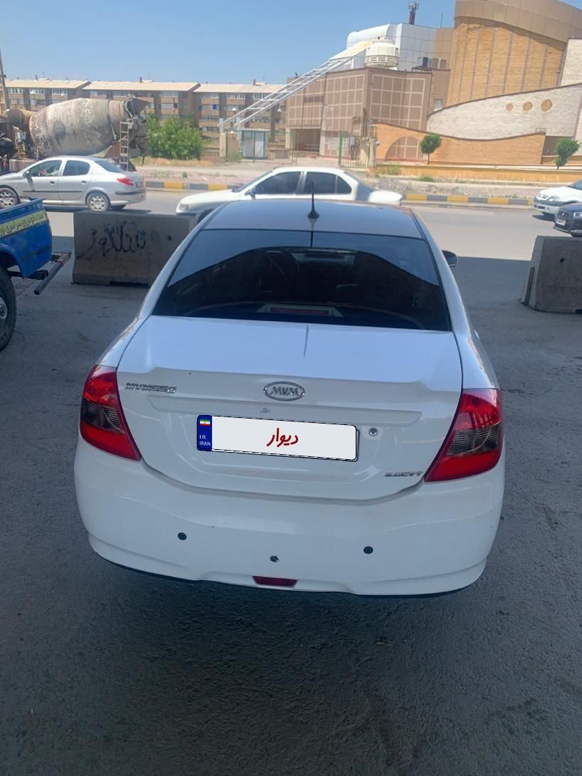 ام وی ام 550 اتوماتیک - 1395