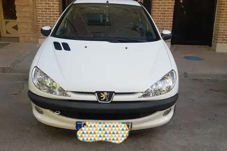 پژو ۲۰۶ صندوق دار v8 - 1396