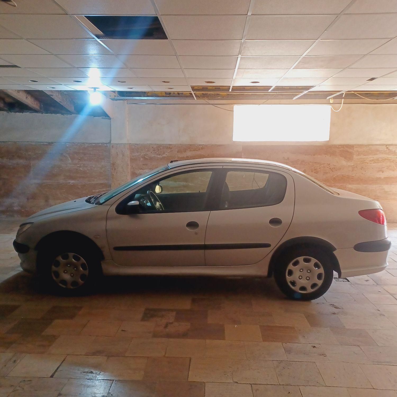 پژو ۲۰۶ صندوق دار v8 - 1390