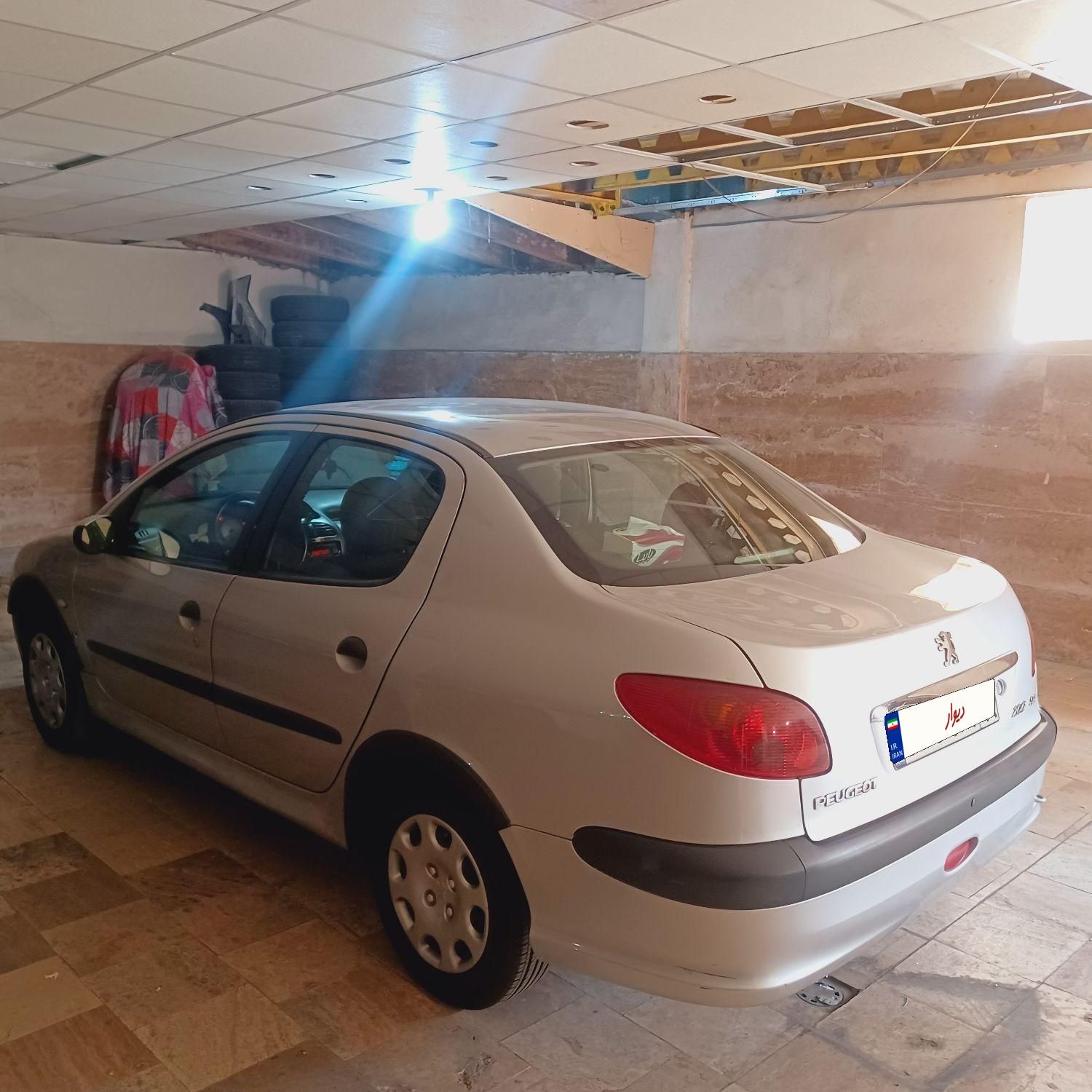 پژو ۲۰۶ صندوق دار v8 - 1390