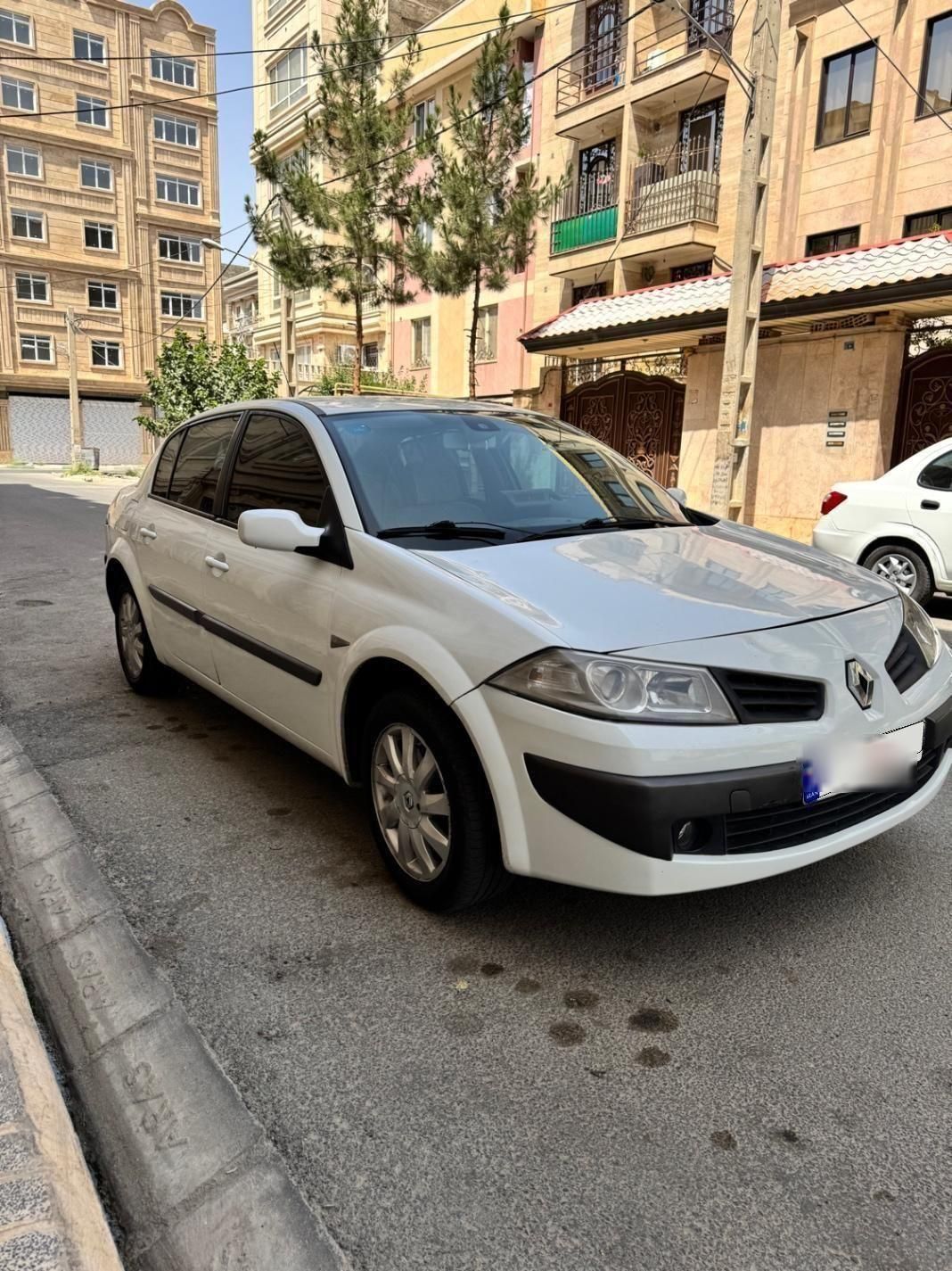 رنو مگان پارس خودرو 2000 - 1389