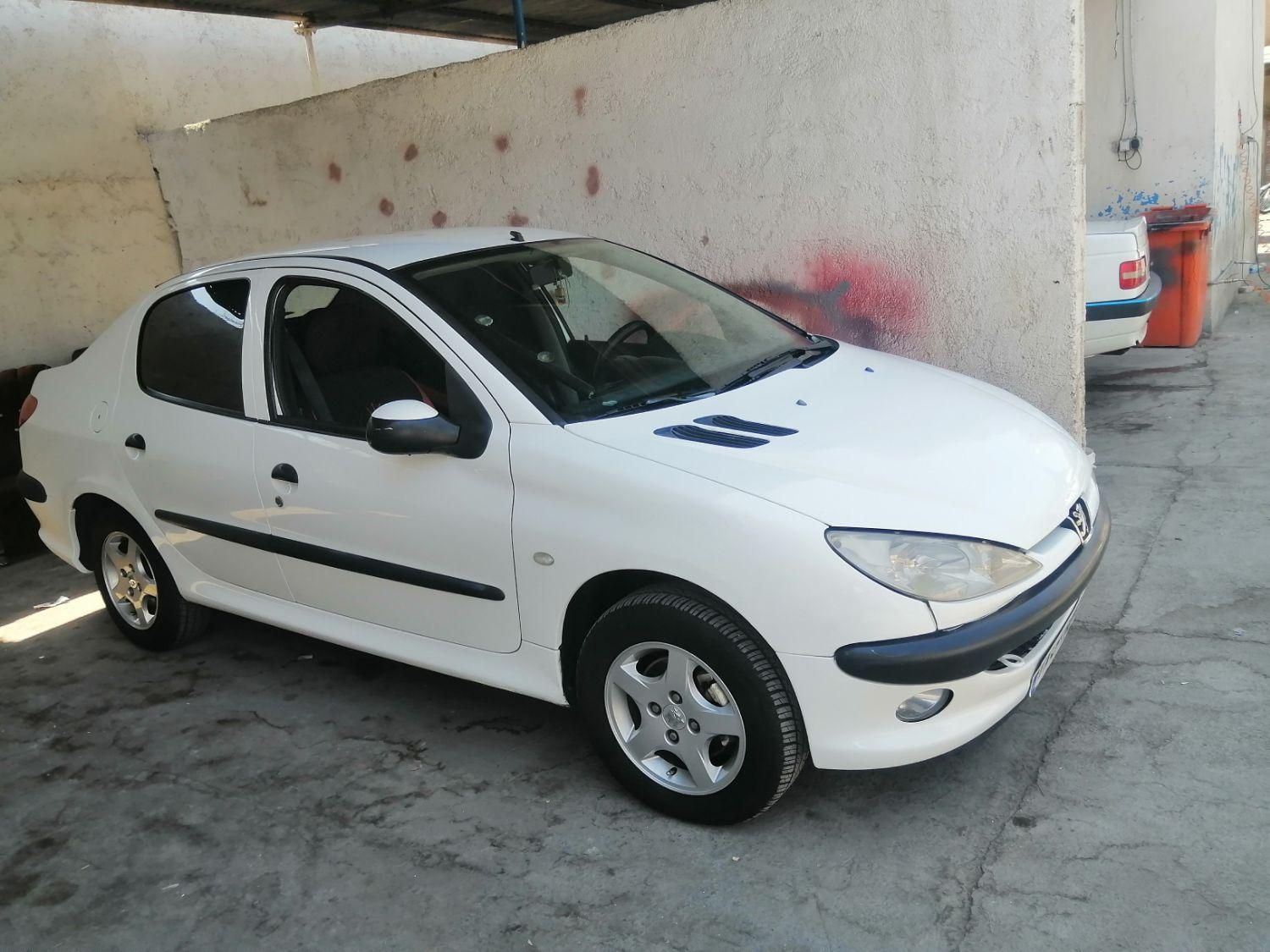 پژو ۲۰۶ صندوق دار v8 - 1395