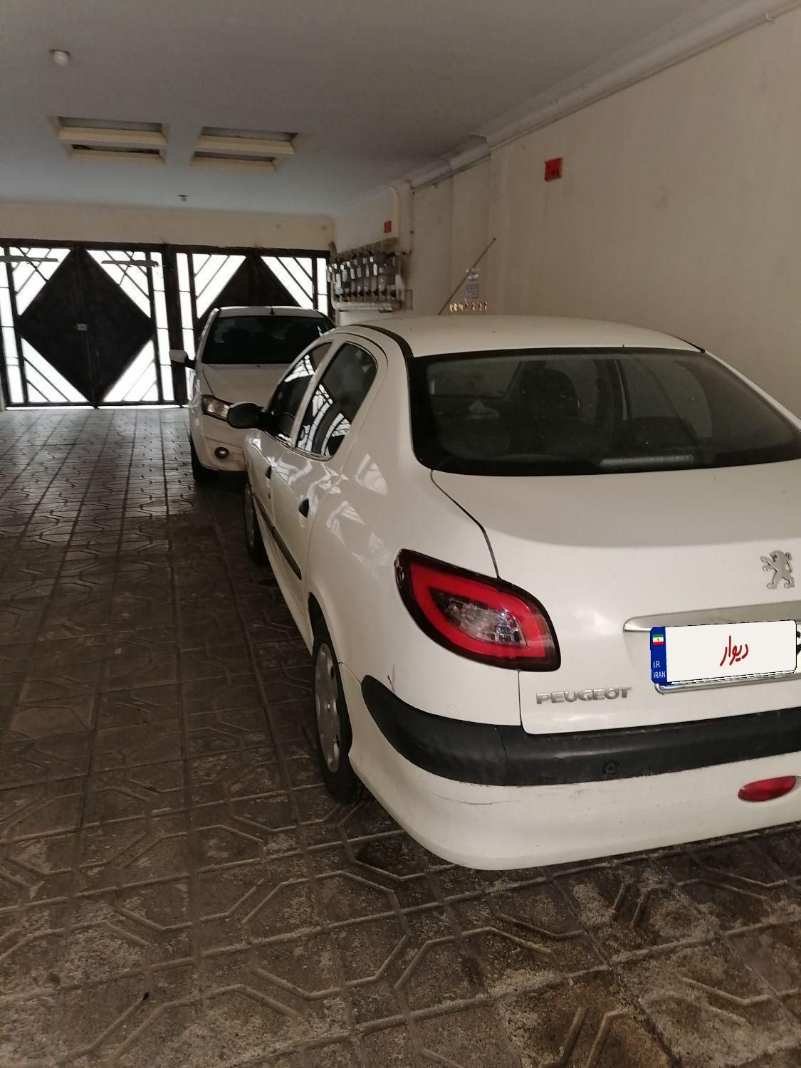 پژو ۲۰۶ صندوق دار v8 - 1396