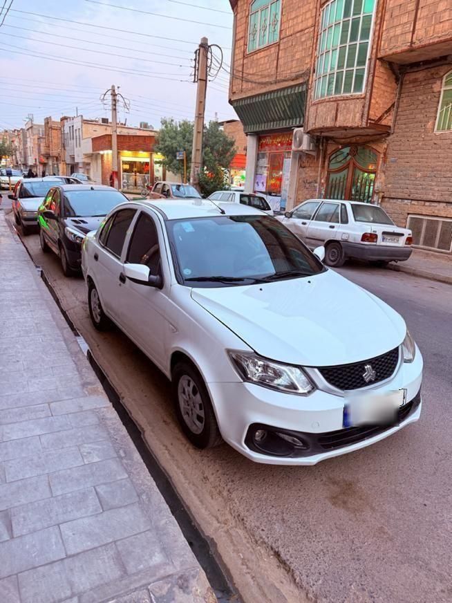 ساینا S دنده‌ای معمولی - 1401