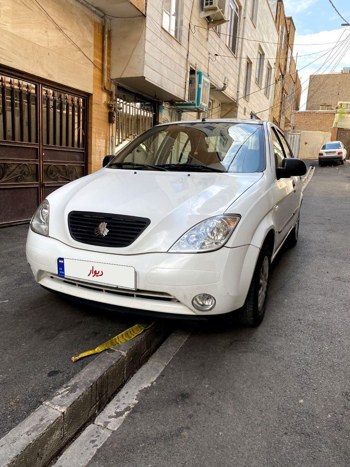 تیبا صندوق دار SX - 1400
